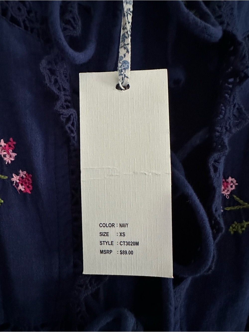 Size XS Jennifer & Grace Women’s Navy Embroidered Floral Tie-Front Blouse - Picture 11 of 11